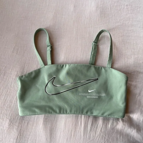 Nike Sports bra XS - Picture 2 of 6
